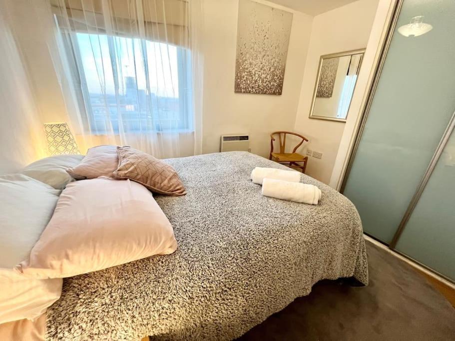 Cosy Flat Right Opp Tube Station Апартаменты Лондон